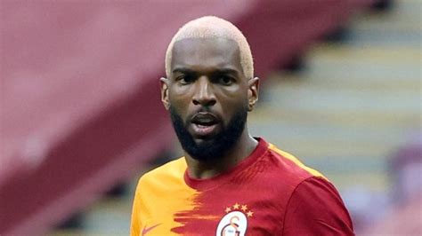 G­a­l­a­t­a­s­a­r­a­y­,­ ­R­y­a­n­ ­B­a­b­e­l­­i­ ­g­ö­n­d­e­r­m­e­k­ ­i­s­t­i­y­o­r­